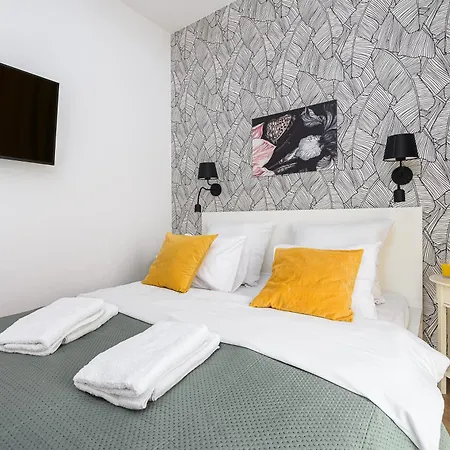 Prymasa Tysiaclecia - P&o Serviced * ורשה