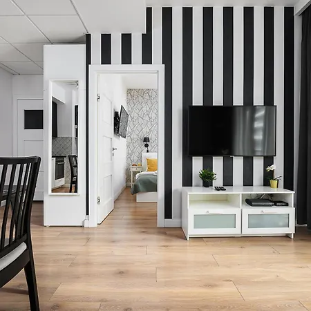 Prymasa Tysiaclecia - P&o Serviced *