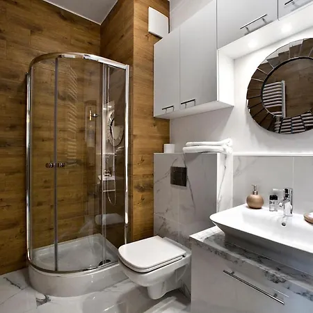 Prymasa Tysiaclecia - P&o Serviced Διαμέρισμα *