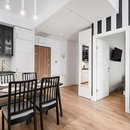 Prymasa Tysiaclecia - P&o Serviced * Βαρσοβία