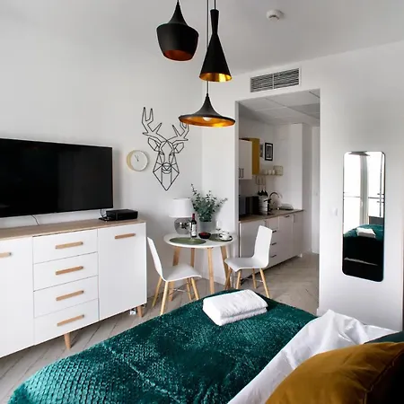 アパート Prymasa Tysiaclecia - P&o Serviced ワルシャワ