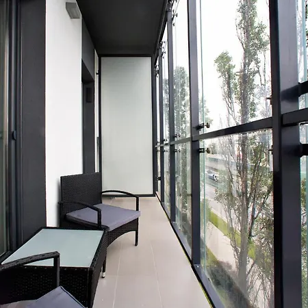 アパート Prymasa Tysiaclecia - P&o Serviced ワルシャワ