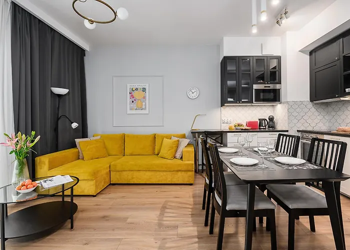 Prymasa Tysiaclecia - P&o Serviced شقة